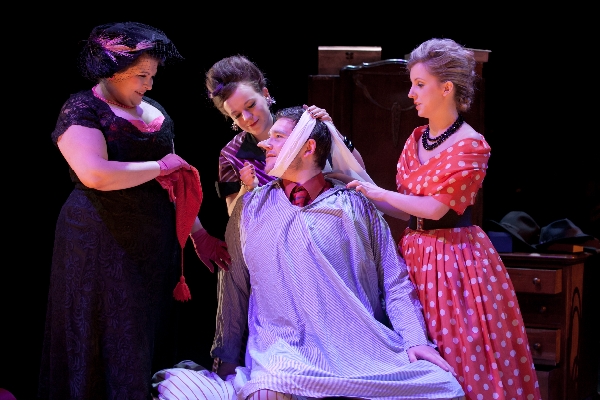 Gianni Schicchi production photograph